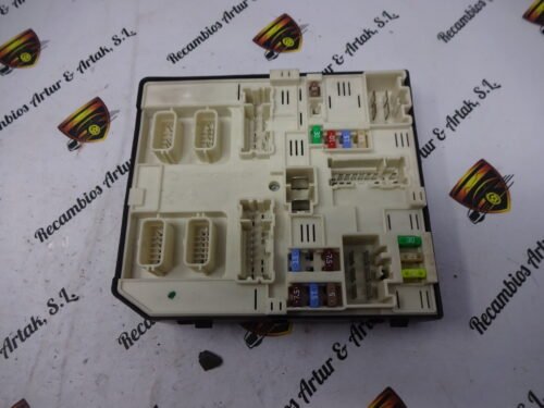 Caja de fusibles RENAULT USM-2010 284B66645R-A 284B66645RA