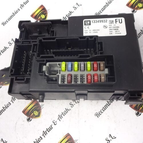 Caja de fusibles OPEL MERIVA 13349932 FU 13349932FU