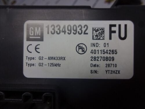 Caja de fusibles OPEL MERIVA 13349932 FU 13349932FU