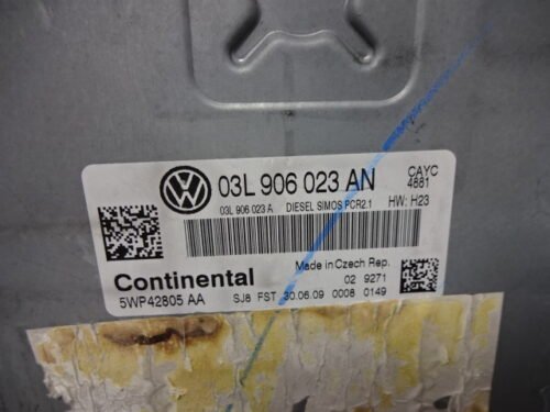 Centralita del motor VW Golf Jetta 03L906023AN 5WP42805AA