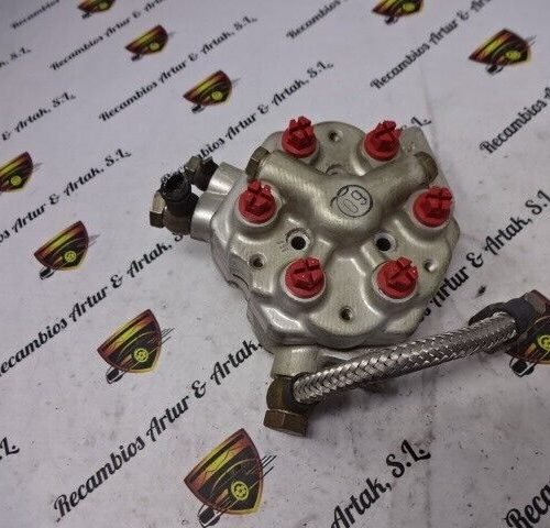 Distributor VW Audi 054133353A BOSCH 0438121085 0438101029