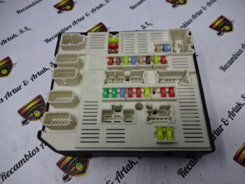 BCM Caja de fusibles Renault 284B60008RE 284B60008R-E USM BD95