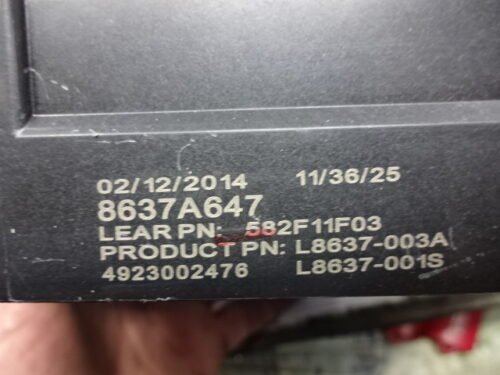 Caja de fusibles Mitsubishi ASX 8637A647 4923002476 L8637-003A