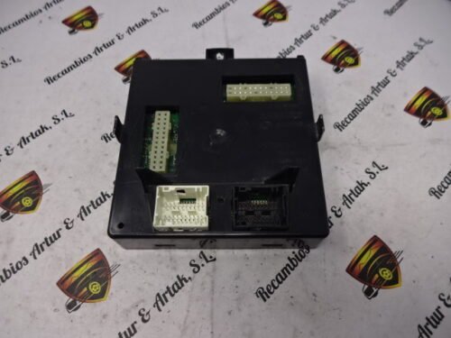 Módulo UCH Renault P8200660170 X81 2N3 8200811984 8200660170 8200371619