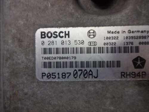 Centralita de motor Chrysler Voyager 0 281 013 530 0281013530 P05187070AJ Bosch