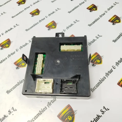 Módulo UCH Renault P8200660170 8200692828 8200660170 8200645926 8200371617