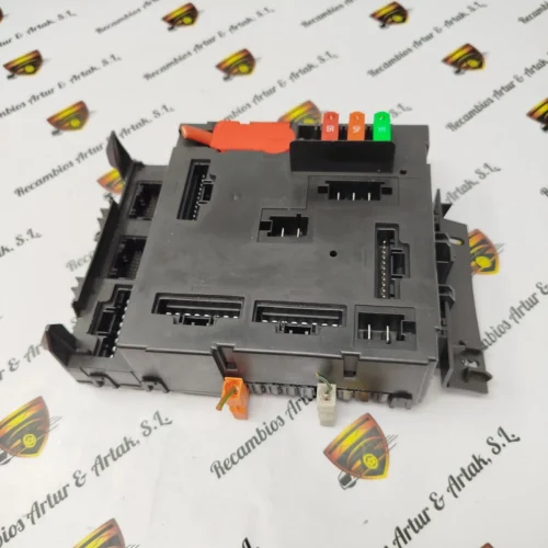 Caja de fusibles BSI Smart Fortwo A4519001302 A4519016800 A4519028400 5WK45141AR