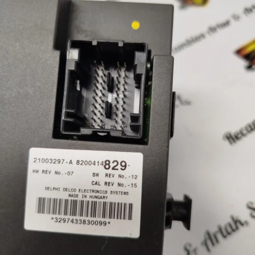 Unidad de control confort Renault Espace 8200414829 21003297-A