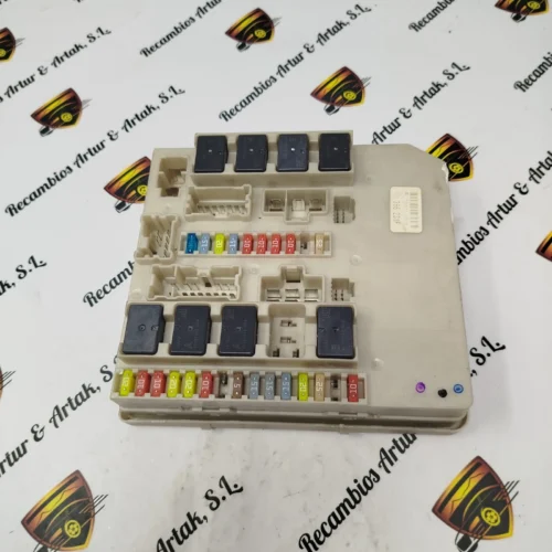 Caja de fusibles Renault Modus Clio 356231F 356 231F