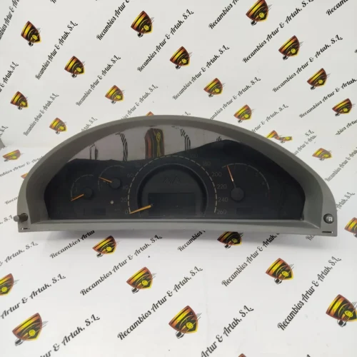 Cuadro de instrumentos Mercedes S-Klasse W220 A2205408211 0263605182 Q04