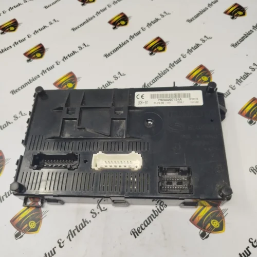 Modulo de control de la carrocería UCH Renault P8200207134A UCH-N1 21670293-8A