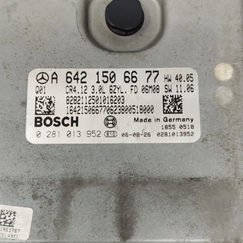 Centralita del motor MERCEDES-BENZ CLASE R W251 0281013952 A6421506677