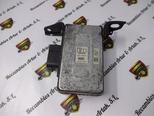 Unidad de control Toyota Auris G92C012011 G92C0-12011 BBC