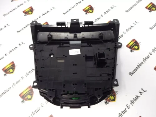Radio Control Panel Ford B-Max AV1T18K811BB AV1T-18K811-BB A12577362