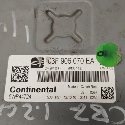 Centralita del motor Seat Ibiza 03F906070EA 5WP44724