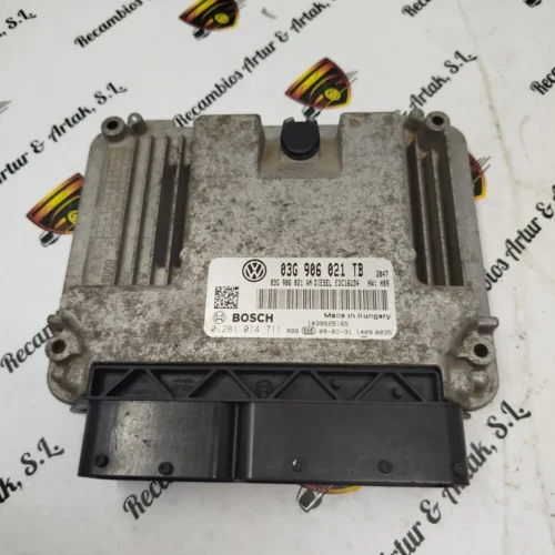 Centralita del motor SKODA Octavia 03G906021TB 0281014711