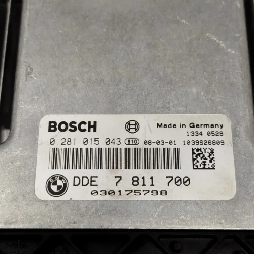 Centralita del motor BMW 0281015043 7811700 DDE7811700