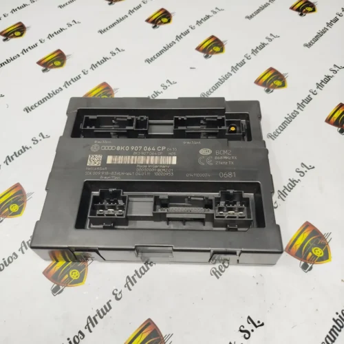 Unidad de confort AUDI 8K0907064CP HELLA 5DK009918-83