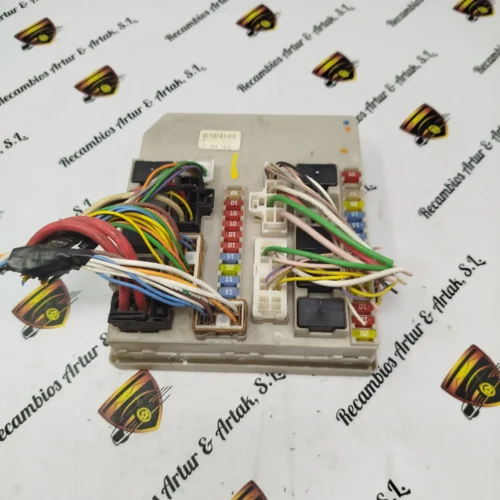 Caja de fusibles Renault Modus Clio 456181D 456 181D 