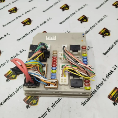 Caja de fusibles Renault Modus Clio 356231E 356 231E con cable