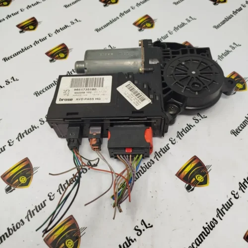 MOTOR ELEVALUNAS derecho Peugeot 307 CC 307CC 9651735180 993358-102