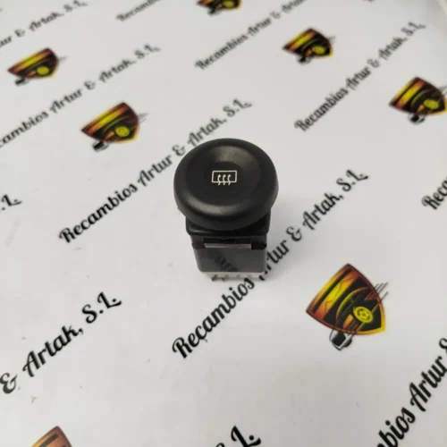 Interruptor para luneta trasera Renault Master 7700351970 7700351970A