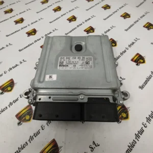 Centralita del motor Mercedes Benz W204 Clase C 0281015067 A6421500326 A0054467040