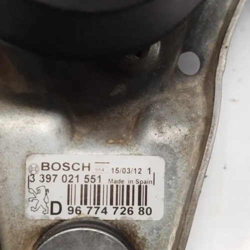 Motor del limpiaparabrisas derecho Peugeot 508 9677472680 3397021551 1397220613 1137328575