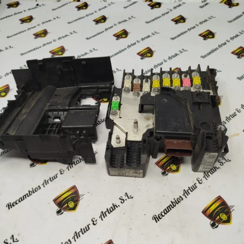 Caja de fusibles BATERÍA Citroen 9675349880 22661F01 BPGA-JL01-00 E1065591-1000