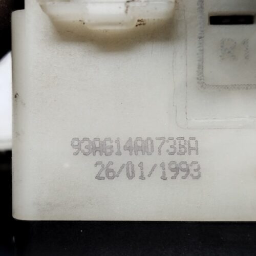 Caja de fusibles Ford Escort 93AG14A073BA
