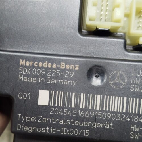 Caja de fusibles MERCEDES C-CLASS W204 2045451669 2045456632 2044423600 5DK009225-29