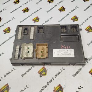 Caja de fusibles Ford Transit 8C1T14A073CE 8C1T-14A073-CE 5WK48948O
