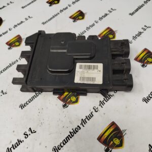 Unidad de control de la batería RENAULT MEGANE 243800010R