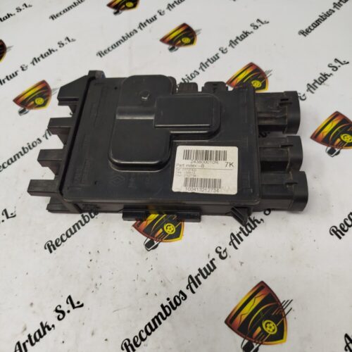 Unidad de control de la batería RENAULT MEGANE 243800010R