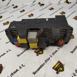 Caja de fusibles Mercedes 2095450001 5DK008485-10
