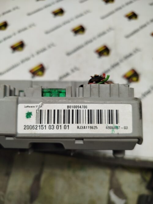 Caja de fusibles BMW 6906607-03 690660703 6906607