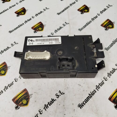 IMG_20261014_130252 Modulo de control Nissan Opel Renault P8200399796J UCH-N2 P8200399796-J