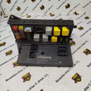 Caja Fusibles Mercedes Sprinter A9069006600 A9069013100 A9069028100 A9065454301