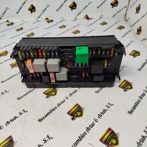 Caja fusibles SAM Mercedes Clase C W204 A2049009501 A2045459601 A2044423700 A2049021601 F005V00938