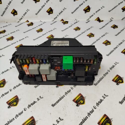 Caja fusibles SAM Mercedes Clase C W204 A2049009401 A2045459501 A2044423700 A2049021601 F005V00937 