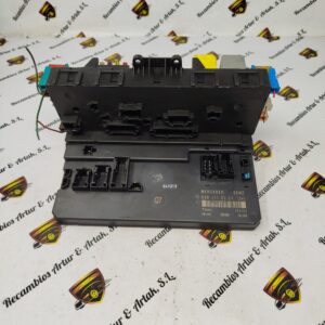 Caja fusibles SAM Mercedes Mercedes Vito Vaneo 6395450201 A6395450801